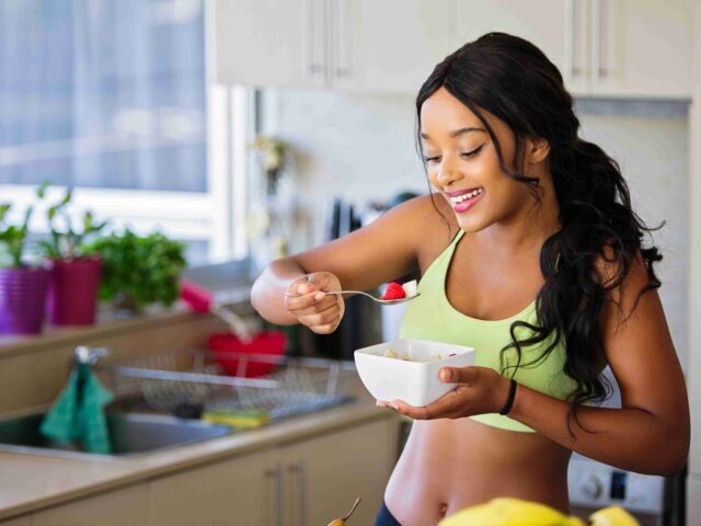 Qué comer antes y después de entrenar para tener un mayor rendimiento deportivo